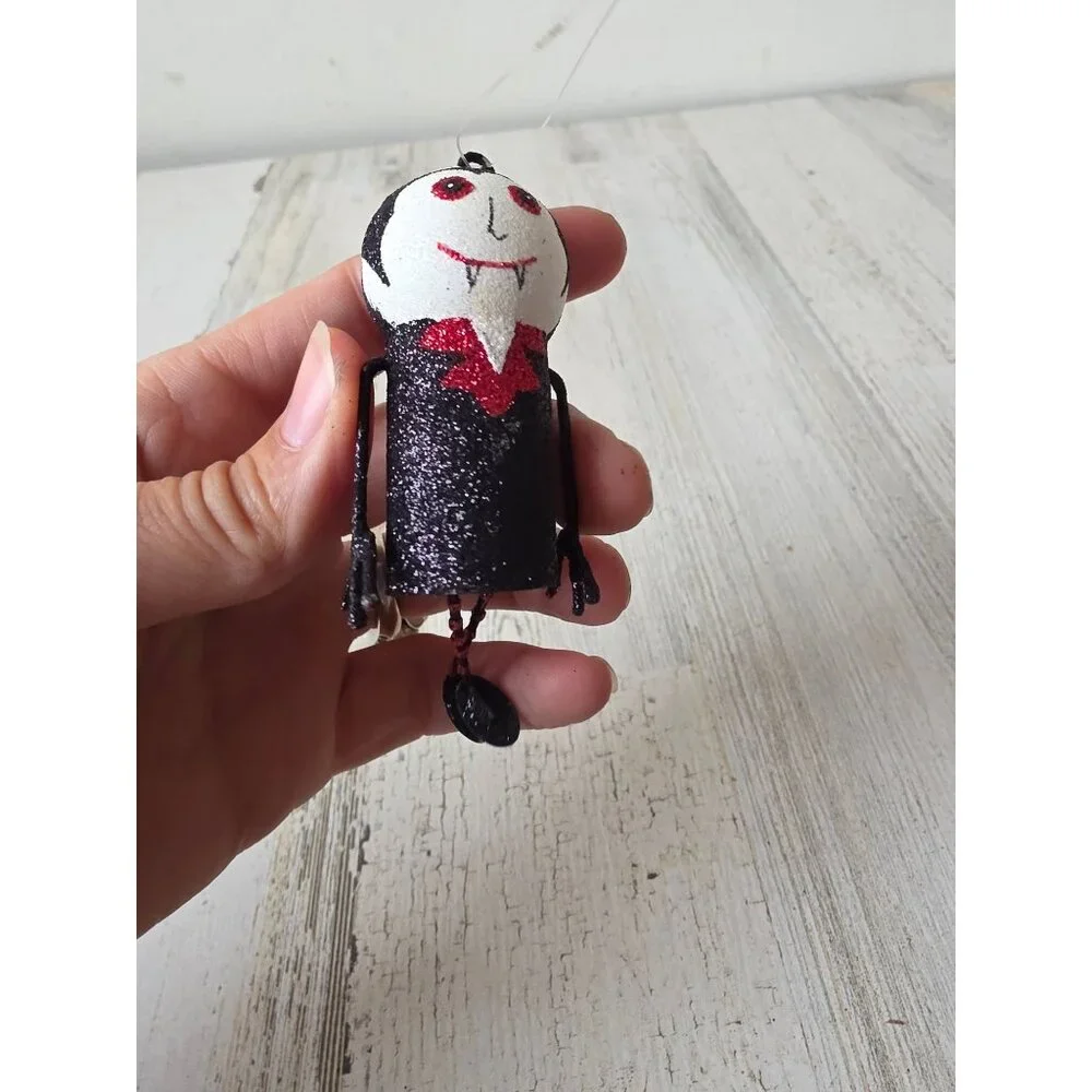 Vintage Pier 1 glitter Dracula ornament‎ Halloween jointed tree